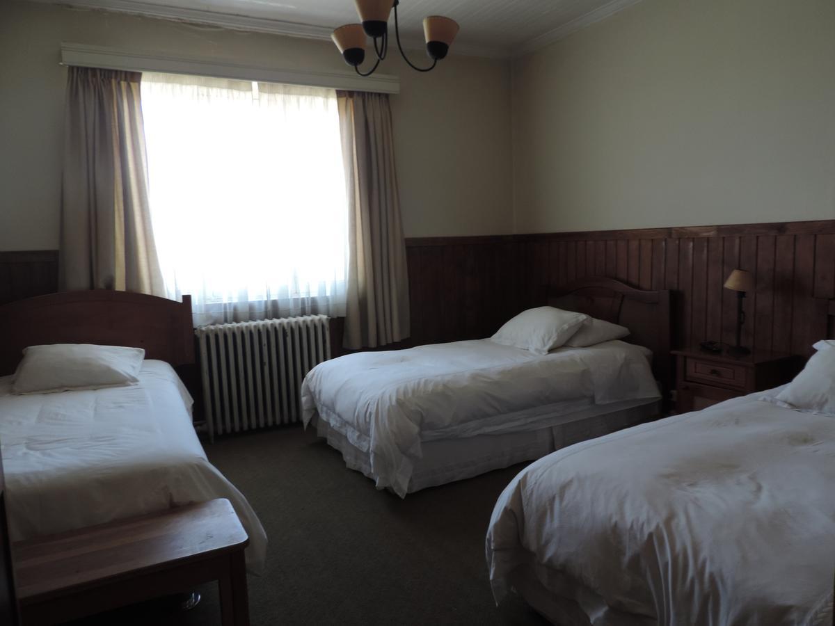 Hostal Oro Fueguino Punta Arenas Exterior photo